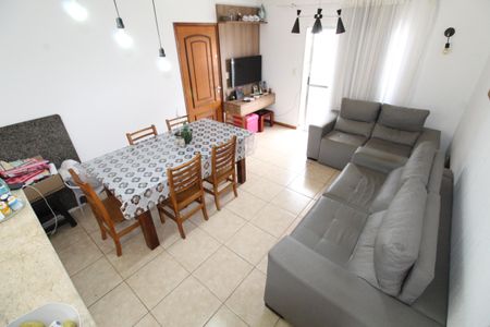 Apartamento para alugar com 67m², 2 quartos e 2 vagasSala