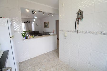 Apartamento para alugar com 67m², 2 quartos e 2 vagasCozinha