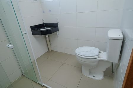 Banheiro de apartamento para alugar com 2 quartos, 70m² em Campo Grande, Rio de Janeiro