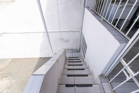 Casa à venda com 280m², 4 quartos e 2 vagasEscada