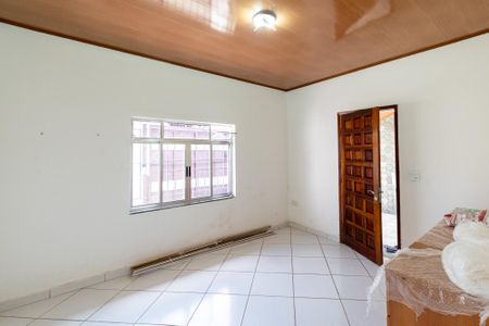 Sala  de casa à venda com 4 quartos, 280m² em Jardim Itacolomi, São Paulo