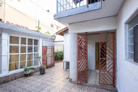 Casa à venda com 196m², 2 quartos e 4 vagasQuintal