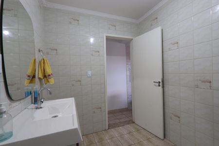Casa à venda com 199m², 3 quartos e 2 vagasBanheiro de baixo
