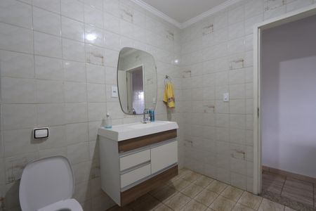 Casa à venda com 199m², 3 quartos e 2 vagasBanheiro de baixo