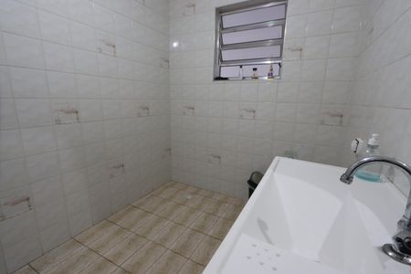 Casa à venda com 199m², 3 quartos e 2 vagasBanheiro de baixo