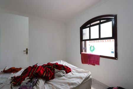 Casa à venda com 199m², 3 quartos e 2 vagasQuarto 2