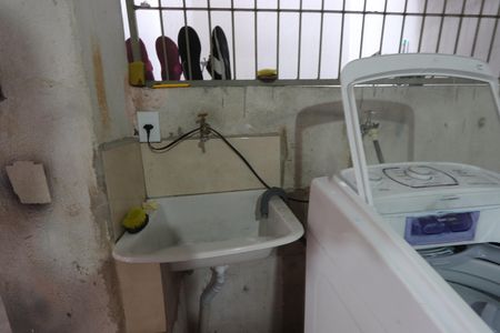 Casa à venda com 199m², 3 quartos e 2 vagasLavanderia