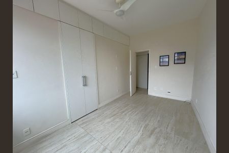 Apartamento à venda com 82m², 2 quartos e 1 vagaQuarto