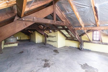 Casa para alugar com 210m², 3 quartos e 1 vagaSótão