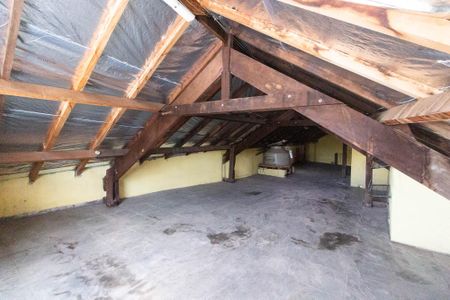 Casa para alugar com 210m², 3 quartos e 1 vagaSótão