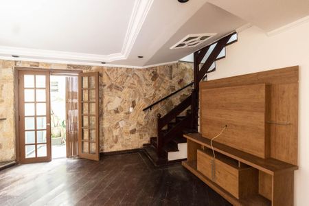 Casa para alugar com 210m², 3 quartos e 1 vagaSala