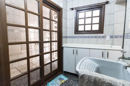 Casa para alugar com 210m², 3 quartos e 1 vagaÁrea de Serviço