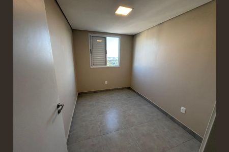 Quarto de apartamento à venda com 2 quartos, 45m² em Jardim São Vicente, Campinas