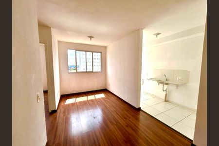 Sala de apartamento para alugar com 2 quartos, 42m² em Vila Nova Bonsucesso, Guarulhos