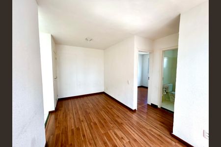 Sala de apartamento para alugar com 2 quartos, 42m² em Vila Nova Bonsucesso, Guarulhos