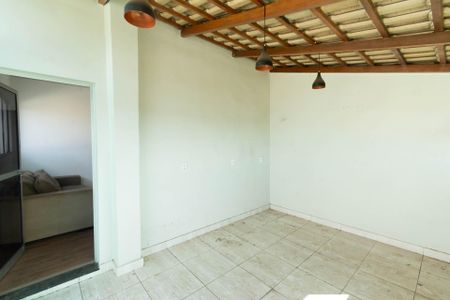 Apartamento à venda com 96m², 2 quartos e 1 vaga Apartamento à venda com 96m², 2 quartos e 1 vagaCobertura