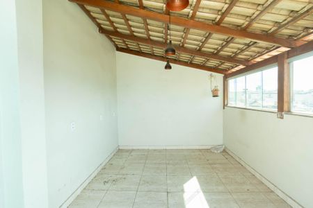 Apartamento à venda com 96m², 2 quartos e 1 vaga Apartamento à venda com 96m², 2 quartos e 1 vagaCobertura