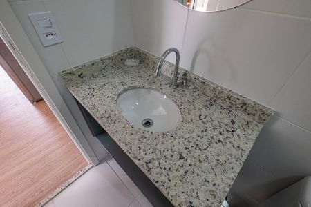 Apartamento para alugar com 41m², 2 quartos e sem vaga Apartamento para alugar com 41m², 2 quartos e sem vagaBanheiro Social