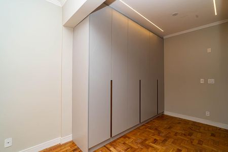 Apartamento à venda com 173m², 3 quartos e 2 vagasSuíte 1