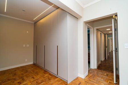 Apartamento à venda com 173m², 3 quartos e 2 vagasSuíte 1