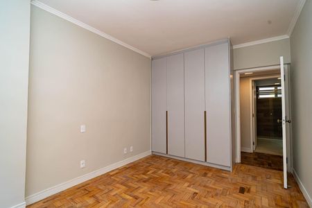 Apartamento à venda com 173m², 3 quartos e 2 vagasQuarto 2