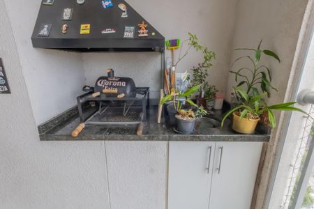 Apartamento à venda com 64m², 2 quartos e 1 vagaSacada da Sala