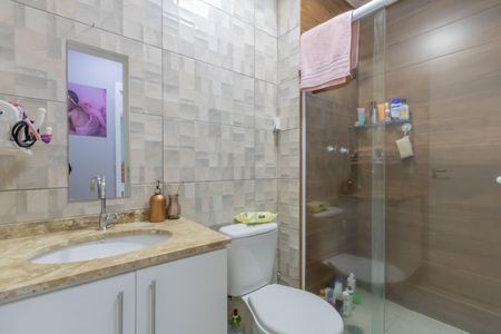 Apartamento à venda com 64m², 2 quartos e 1 vagaBanheiro Social
