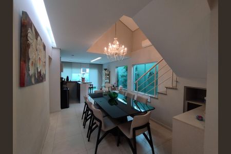 Casa à venda com 225m², 3 quartos e 5 vagasSala de Jantar