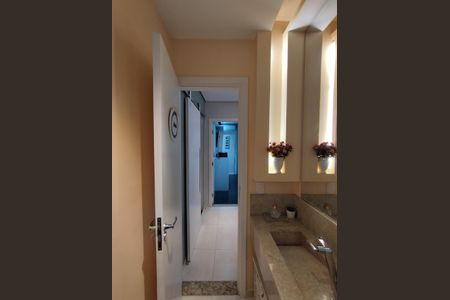 Casa à venda com 225m², 3 quartos e 5 vagasLavabo 