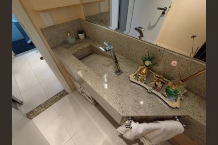 Casa à venda com 225m², 3 quartos e 5 vagasLavabo 