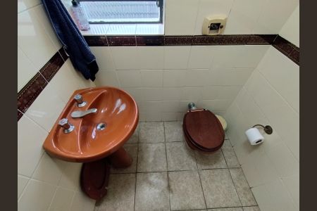 Casa à venda com 225m², 3 quartos e 5 vagasBanheiro - torneira