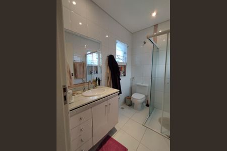 Casa à venda com 225m², 3 quartos e 5 vagasBanheiro - torneira