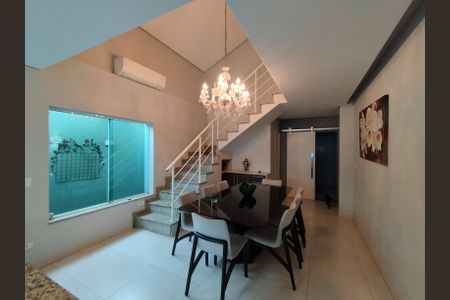 Casa à venda com 225m², 3 quartos e 5 vagasSala de Jantar