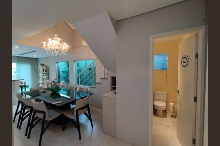 Casa à venda com 225m², 3 quartos e 5 vagasSala 