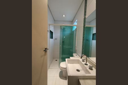 Casa à venda com 225m², 3 quartos e 5 vagasBanheiro - torneira