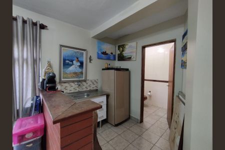 Casa à venda com 225m², 3 quartos e 5 vagasSalão dos fundos 