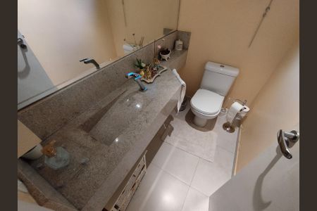 Casa à venda com 225m², 3 quartos e 5 vagasLavabo 