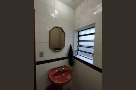 Casa à venda com 225m², 3 quartos e 5 vagasBanheiro - torneira