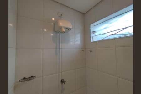 Casa à venda com 225m², 3 quartos e 5 vagasBanheiro - torneira