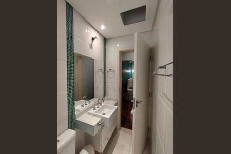 Casa à venda com 225m², 3 quartos e 5 vagasBanheiro - torneira