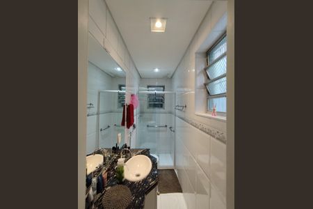 Casa à venda com 225m², 3 quartos e 5 vagasBanheiro - torneira