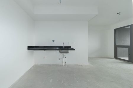 Cozinha de kitnet/studio à venda com 1 quarto, 26m² em Cidade Monções, São Paulo