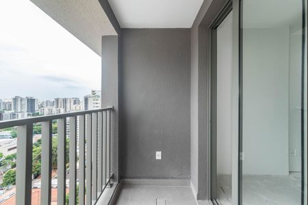 Varanda de kitnet/studio à venda com 1 quarto, 28m² em Cidade Monções, São Paulo