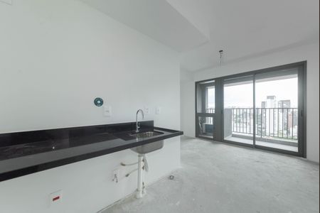 Cozinha de kitnet/studio à venda com 1 quarto, 28m² em Cidade Monções, São Paulo