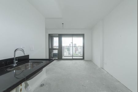 Cozinha de kitnet/studio à venda com 1 quarto, 28m² em Cidade Monções, São Paulo
