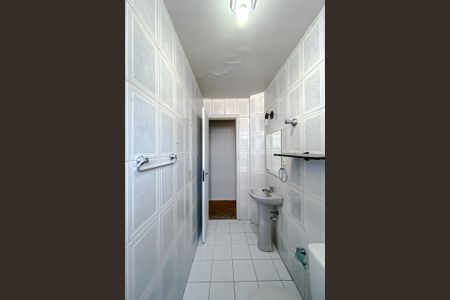 Apartamento para alugar com 55m², 2 quartos e sem vaga Apartamento para alugar com 55m², 2 quartos e sem vagaBanheiro Social