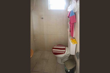 Casa à venda com 150m², 1 quarto e sem vaga Casa à venda com 150m², 1 quarto e sem vagaBanheiro