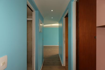 Apartamento para alugar com 55m², 3 quartos e 1 vagaCorredor