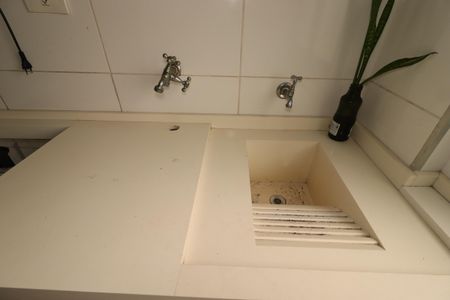 Apartamento para alugar com 55m², 3 quartos e 1 vagaÁrea de Serviço - Tanque