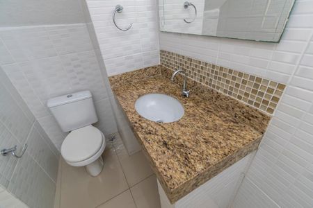 Casa à venda com 360m², 6 quartos e 2 vagasÁrea externa - Lavabo